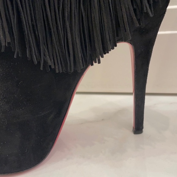 Christian louboutin red bottom heels - Picture 3 of 5
